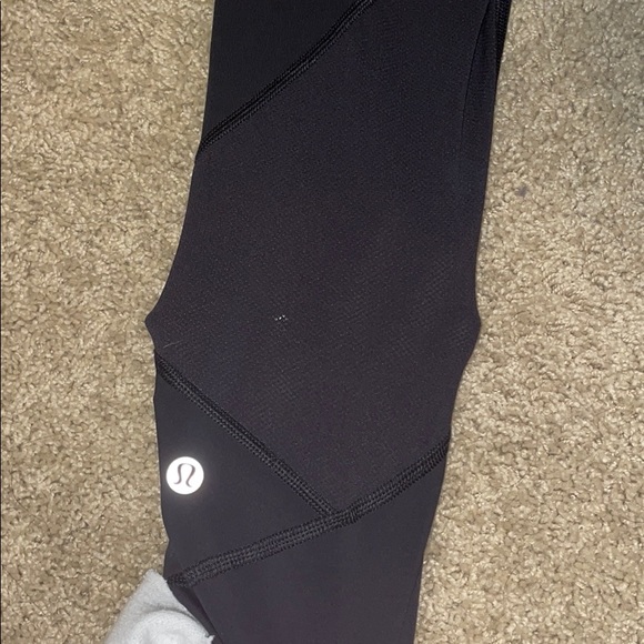 NWOT cropped Lululemon leggings! - Picture 3 of 7